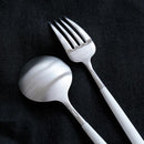 クチポール GOAホワイト GO04W テーブルフォーク/スプーン